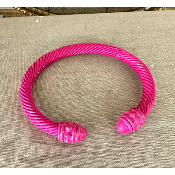Classic Cable Bracelet Cuff in a bright Pink - Picture 1 of 1